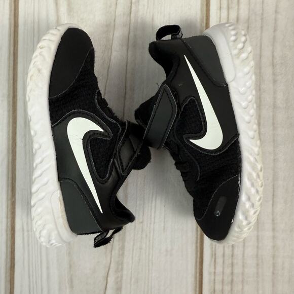 nike revolution toddler shoes 7C - Picture 4 of 7